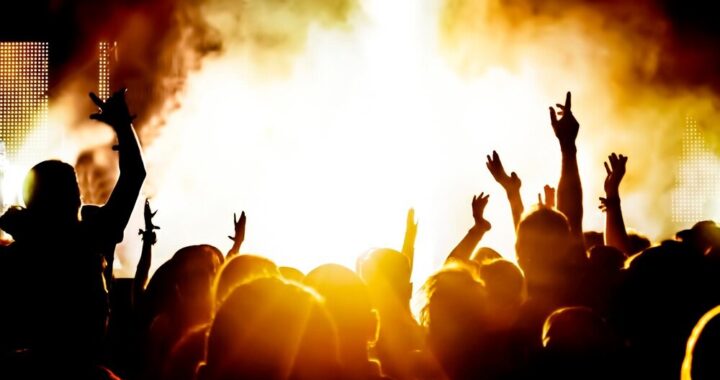 muzyka--emocje-i-intymno---------koncert-mikromusi-auto-1833